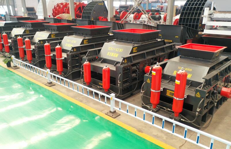 hydraulic roller crusher